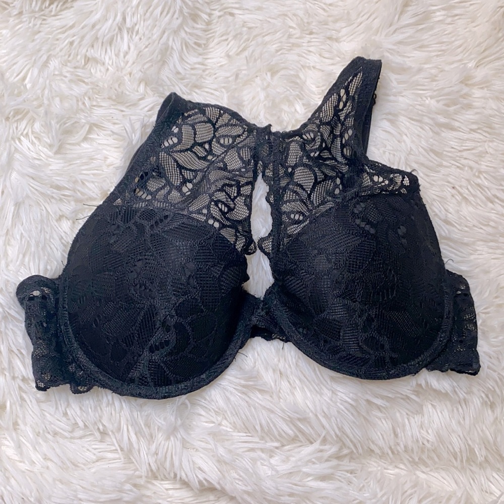 XOXO Black Lace Bra Size 34B Excellent Condition